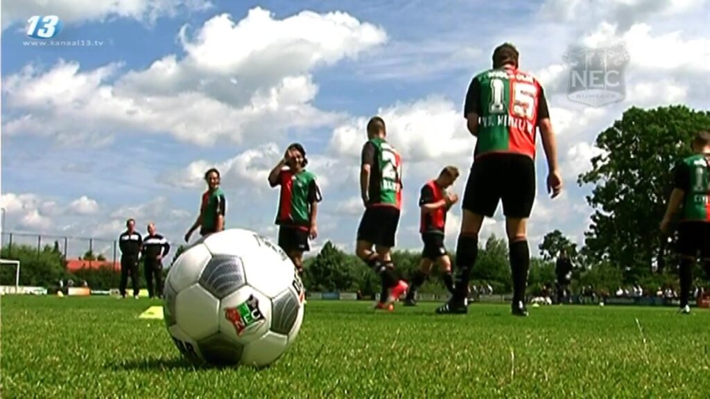 NEC-spelers op een trainingsveld in 2012, archiefbeeld.